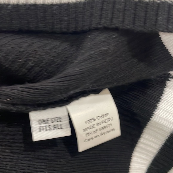 Sweater - Picture 4 of 7